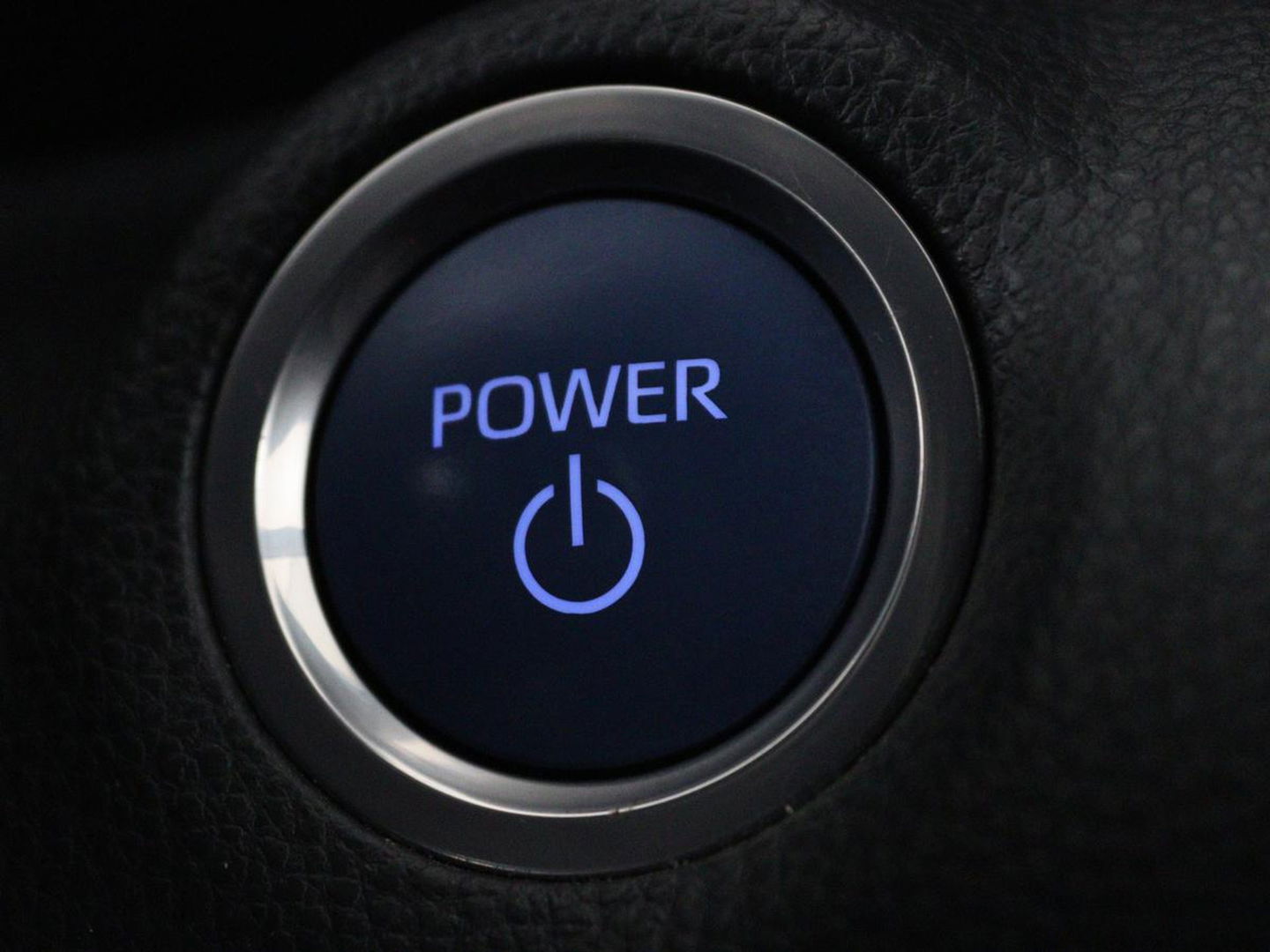 Toyota Yaris Cross 1.5 Hybrid Adventure | Stoel & stuurverwarming | Head-Up | Matrix LED | Carplay | Camera | JBL Sound | Keyless | Navigatie | Adaptive cruise | Climate control