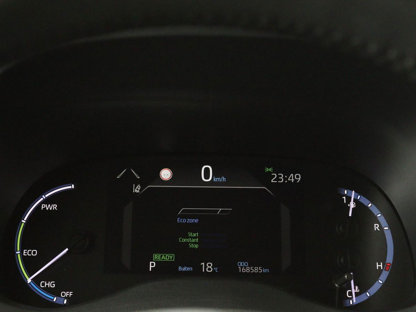 Toyota Yaris Cross 1.5 Hybrid Adventure | Stoel & stuurverwarming | Head-Up | Matrix LED | Carplay | Camera | JBL Sound | Keyless | Navigatie | Adaptive cruise | Climate control