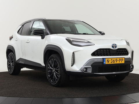Toyota Yaris Cross 1.5 Hybrid Adventure | Stoel & stuurverwarming | Head-Up | Matrix LED | Carplay | Camera | JBL Sound | Keyless | Navigatie | Adaptive cruise | Climate control