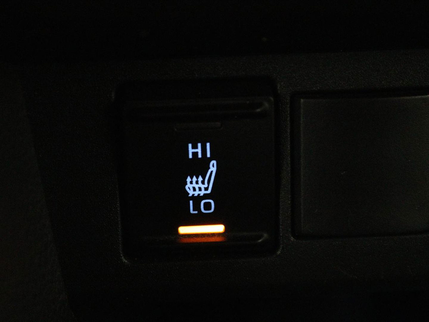 Toyota Yaris Cross 1.5 Hybrid Adventure | Stoel & stuurverwarming | Head-Up | Matrix LED | Carplay | Camera | JBL Sound | Keyless | Navigatie | Adaptive cruise | Climate control