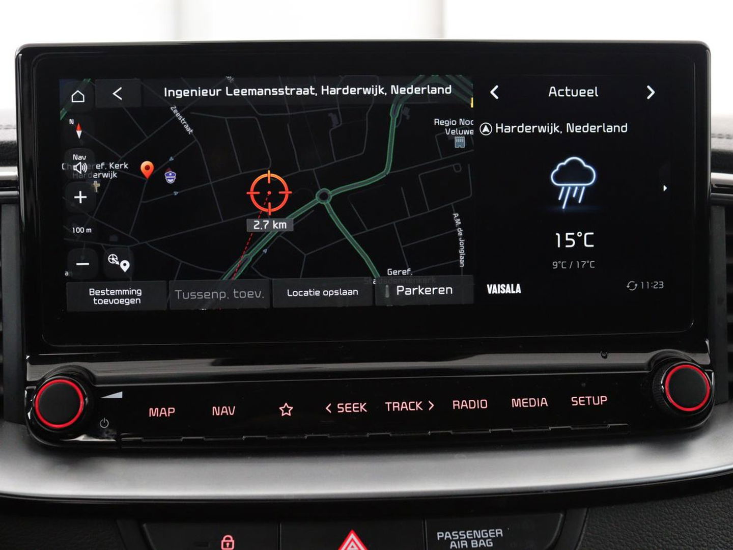 Kia Ceed 1.0 T-GDi DynamicPlusLine | Stoel & stuurverwarming | Trekhaak | Carplay | Camera | Half leder | Navigatie | Keyless