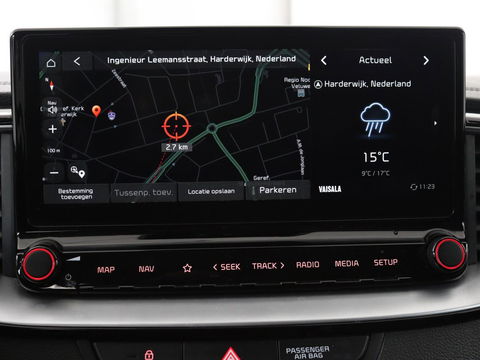 Kia Ceed 1.0 T-GDi DynamicPlusLine | Stoel & stuurverwarming | Trekhaak | Carplay | Camera | Half leder | Navigatie | Keyless