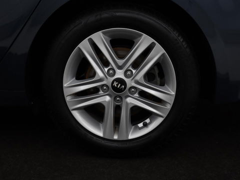 Kia Ceed 1.0 T-GDi DynamicPlusLine | Stoel & stuurverwarming | Trekhaak | Carplay | Camera | Half leder | Navigatie | Keyless