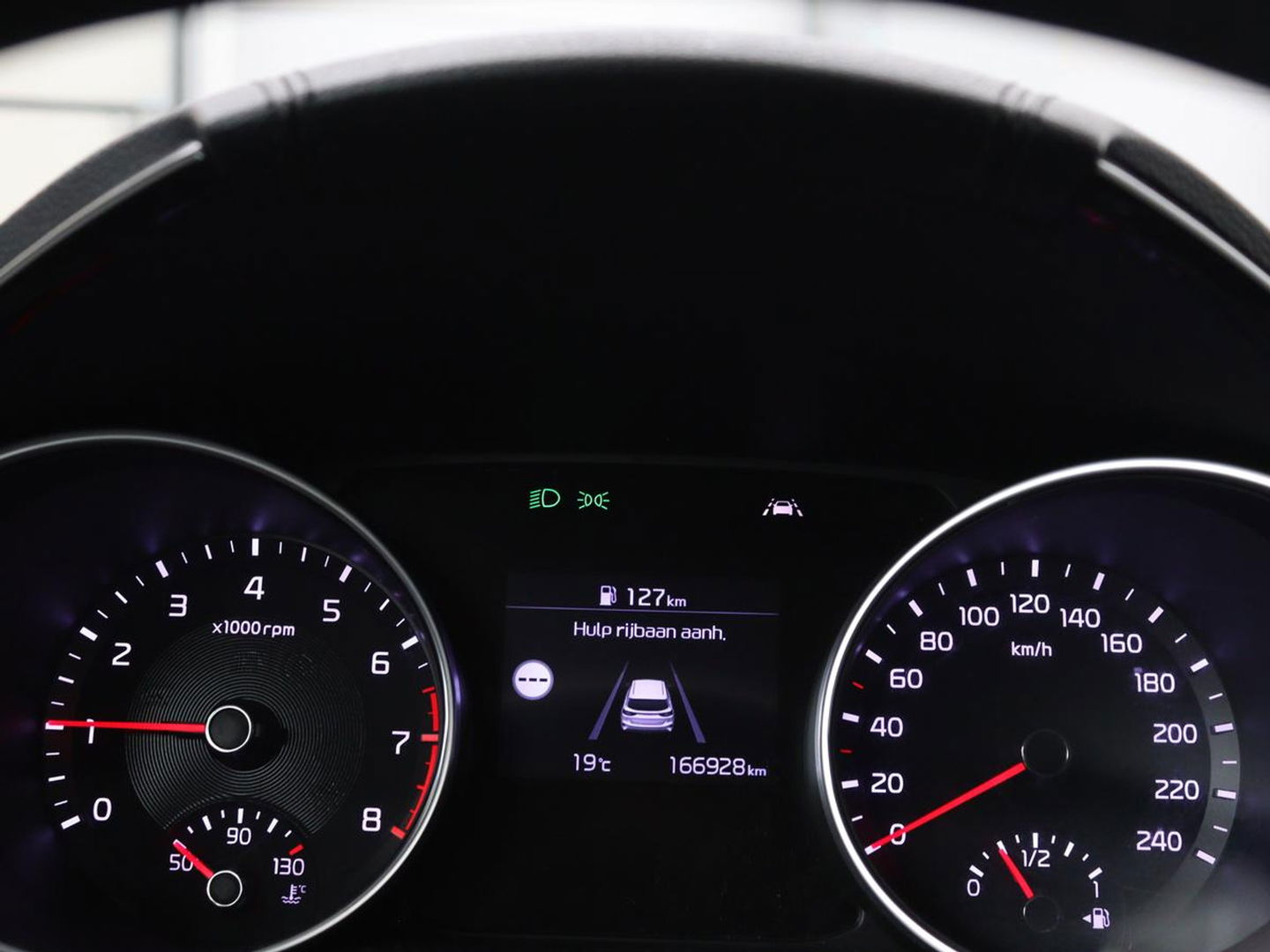 Kia Ceed 1.0 T-GDi DynamicPlusLine | Stoel & stuurverwarming | Trekhaak | Carplay | Camera | Half leder | Navigatie | Keyless