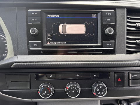 Volkswagen Transporter 2.0TDI L2H1 | 2x Schuifdeur | 18 inch LMV | Stoelverwarming