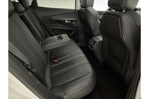 Peugeot 3008 1.2 PureTech 360 Camera Pano Virtual LED Sfeerverl. Focal Audio Carplay Clima Cruise PDC Navi 19"LMV