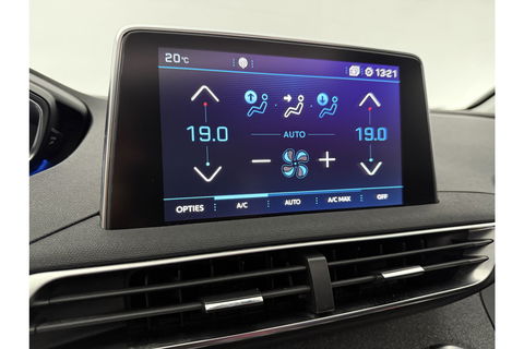Peugeot 3008 1.2 PureTech 360 Camera Pano Virtual LED Sfeerverl. Focal Audio Carplay Clima Cruise PDC Navi 19"LMV