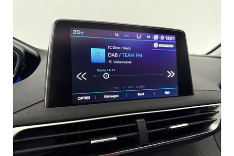 Peugeot 3008 1.2 PureTech 360 Camera Pano Virtual LED Sfeerverl. Focal Audio Carplay Clima Cruise PDC Navi 19"LMV