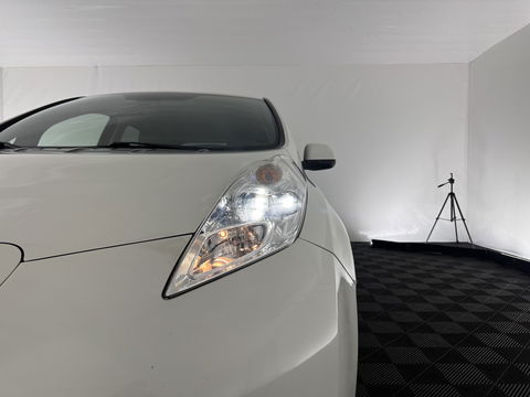 Nissan Leaf Tekna 30 kWh Aut. *LUXURY-LEATHER | FULL-LED | BOSE-SURROUND | TOP-VIEW | KEYLESS | NAVI-FULLMAP | ECC | HEATED-COMFORT-SEATS | CAMERA | DIGI-COCKPIT | 17"ALU*