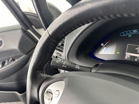 Nissan Leaf Tekna 30 kWh Aut. *LUXURY-LEATHER | FULL-LED | BOSE-SURROUND | TOP-VIEW | KEYLESS | NAVI-FULLMAP | ECC | HEATED-COMFORT-SEATS | CAMERA | DIGI-COCKPIT | 17"ALU*