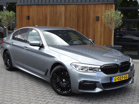 BMW 5 Serie 520i TwinTurbo 183PK High Ex. Ed. / LCI / M-pakket / LED *NAP*