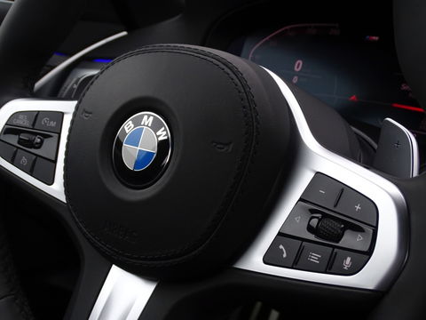 BMW 5 Serie 520i TwinTurbo 183PK High Ex. Ed. / LCI / M-pakket / LED *NAP*