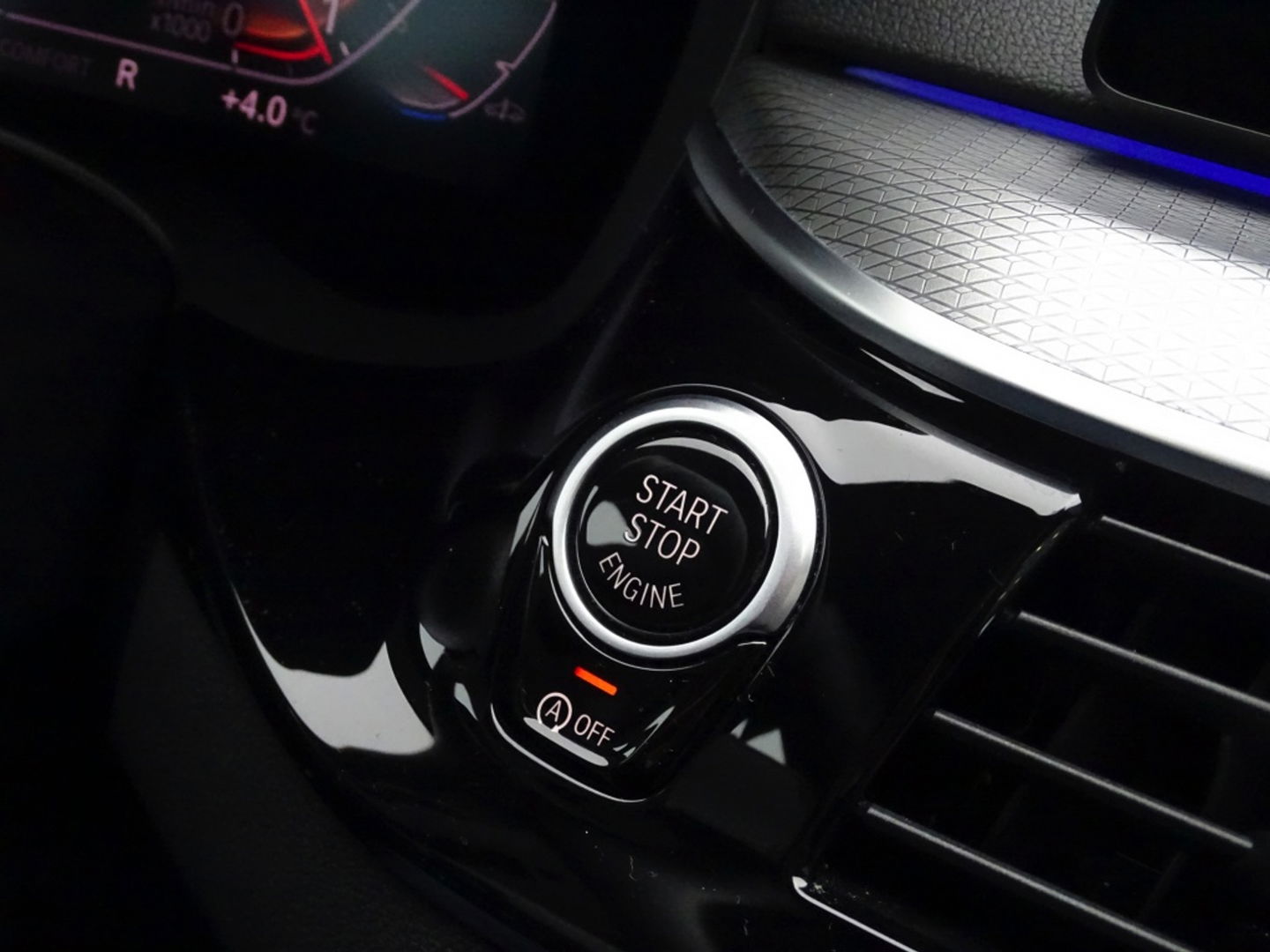 BMW 5 Serie 520i TwinTurbo 183PK High Ex. Ed. / LCI / M-pakket / LED *NAP*