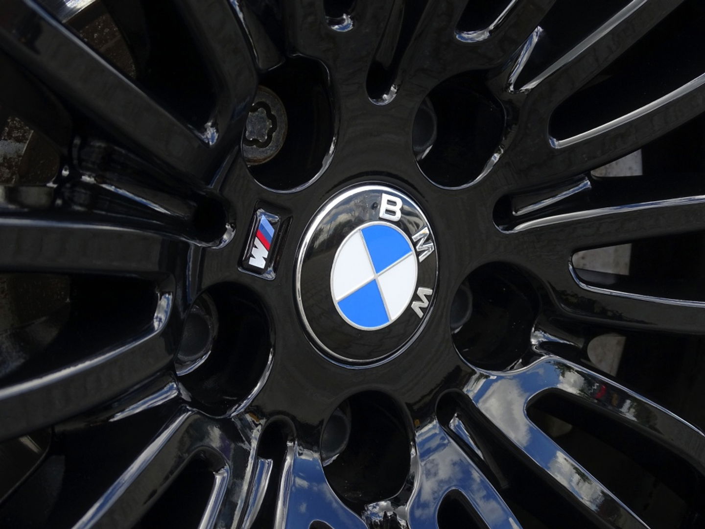 BMW 5 Serie 520i TwinTurbo 183PK High Ex. Ed. / LCI / M-pakket / LED *NAP*