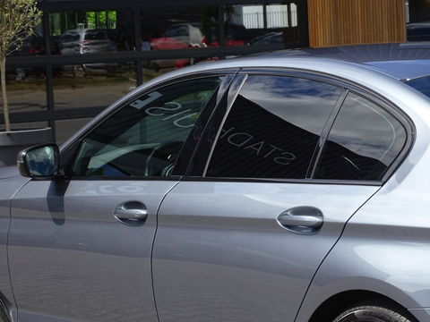 BMW 5 Serie 520i TwinTurbo 183PK High Ex. Ed. / LCI / M-pakket / LED *NAP*