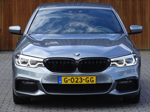 BMW 5 Serie 520i TwinTurbo 183PK High Ex. Ed. / LCI / M-pakket / LED *NAP*