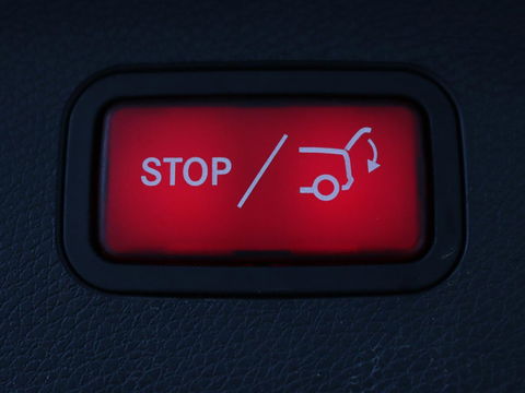 Mercedes-Benz E-Klasse 300de Avantgarde | Schuifdak | Stoelverwarming | Carplay | Sfeerverlichting | Trekhaak | 360 camera | Navigatie | Full LED