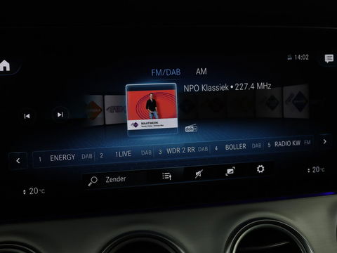 Mercedes-Benz E-Klasse 300de Avantgarde | Schuifdak | Stoelverwarming | Carplay | Sfeerverlichting | Trekhaak | 360 camera | Navigatie | Full LED