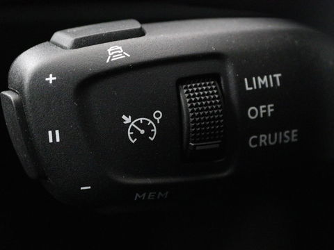 Peugeot 508 1.6 HYbrid Allure | Stoelverwarming | Focal Sound | Adaptive cruise | Camera | Carplay | Full LED | Keyless | Navigatie | Half leder | PHEV