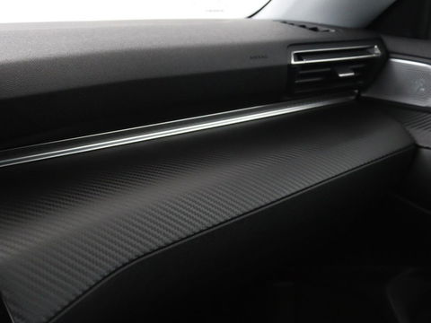 Peugeot 508 1.6 HYbrid Allure | Stoelverwarming | Focal Sound | Adaptive cruise | Camera | Carplay | Full LED | Keyless | Navigatie | Half leder | PHEV