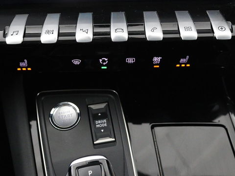 Peugeot 508 1.6 HYbrid Allure | Stoelverwarming | Focal Sound | Adaptive cruise | Camera | Carplay | Full LED | Keyless | Navigatie | Half leder | PHEV