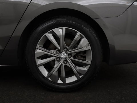 Peugeot 508 1.6 HYbrid Allure | Stoelverwarming | Focal Sound | Adaptive cruise | Camera | Carplay | Full LED | Keyless | Navigatie | Half leder | PHEV