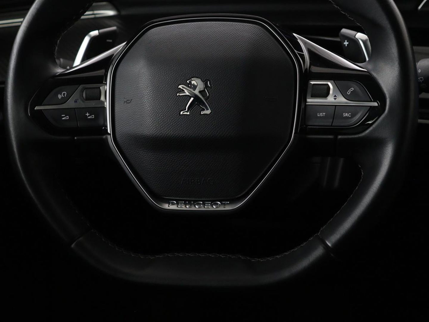 Peugeot 508 1.6 HYbrid Allure | Stoelverwarming | Focal Sound | Adaptive cruise | Camera | Carplay | Full LED | Keyless | Navigatie | Half leder | PHEV