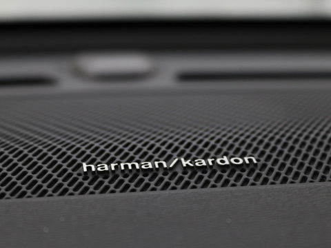Volvo XC40 1.5 T3 Momentum | Stoelverwarming | Trekhaak | Carplay | Harman/Kardon | Camera | Navigatie | Half leder | Full LED