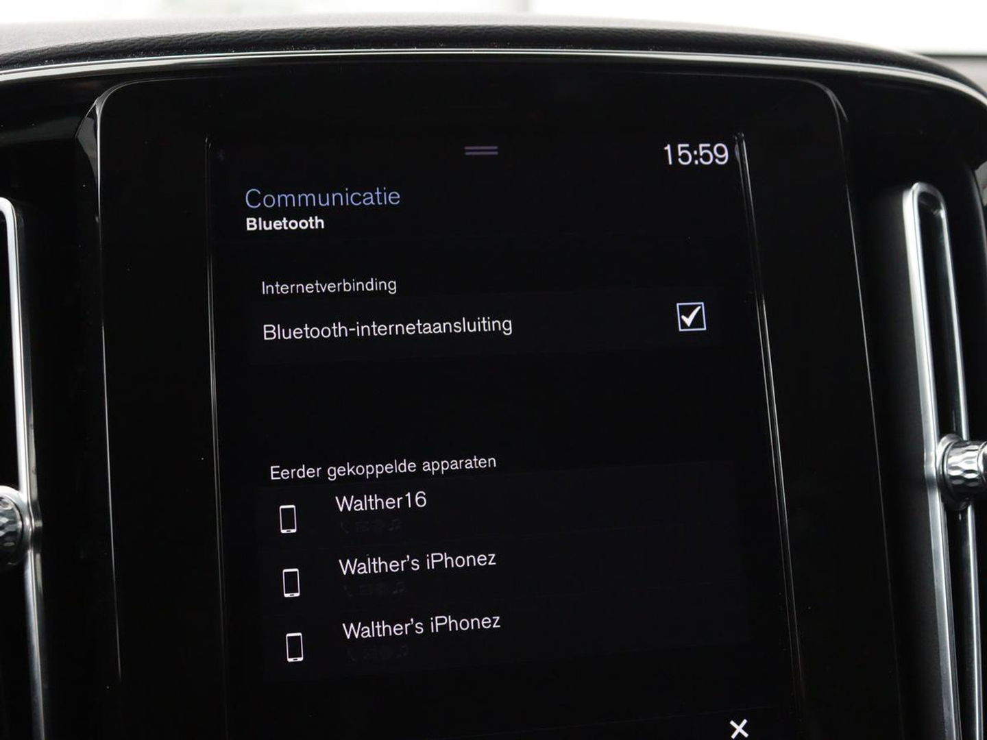 Volvo XC40 1.5 T3 Momentum | Stoelverwarming | Trekhaak | Carplay | Harman/Kardon | Camera | Navigatie | Half leder | Full LED