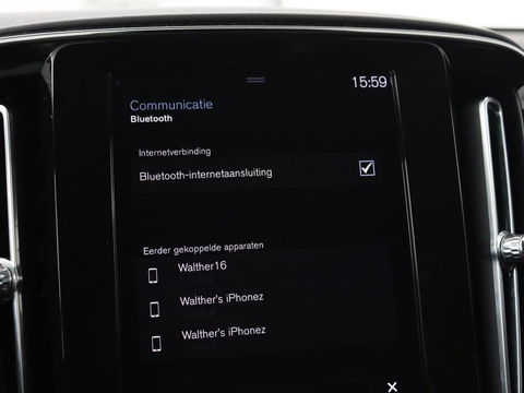 Volvo XC40 1.5 T3 Momentum | Stoelverwarming | Trekhaak | Carplay | Harman/Kardon | Camera | Navigatie | Half leder | Full LED