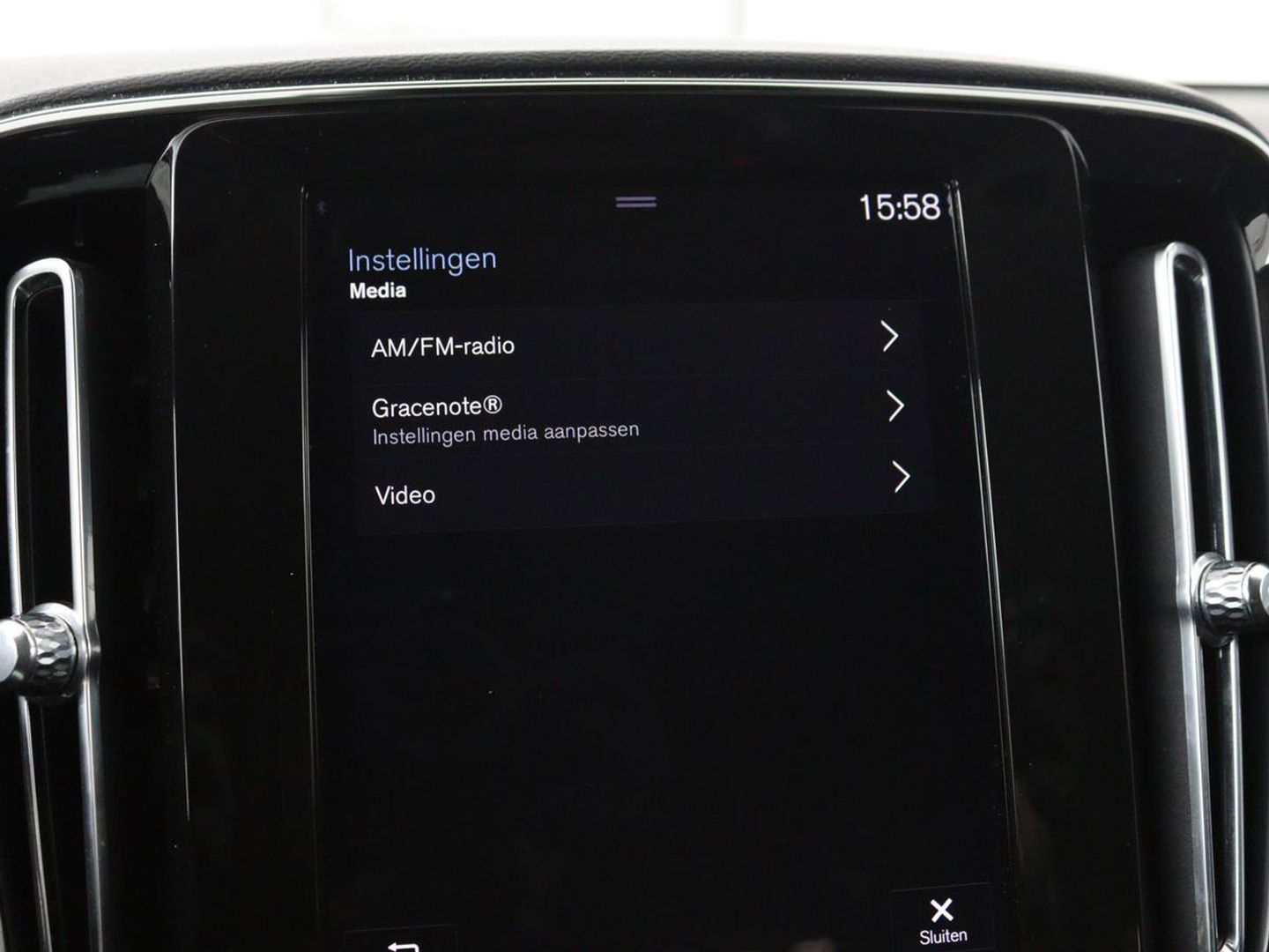Volvo XC40 1.5 T3 Momentum | Stoelverwarming | Trekhaak | Carplay | Harman/Kardon | Camera | Navigatie | Half leder | Full LED