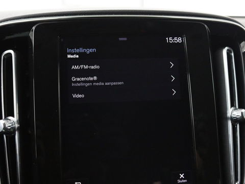 Volvo XC40 1.5 T3 Momentum | Stoelverwarming | Trekhaak | Carplay | Harman/Kardon | Camera | Navigatie | Half leder | Full LED