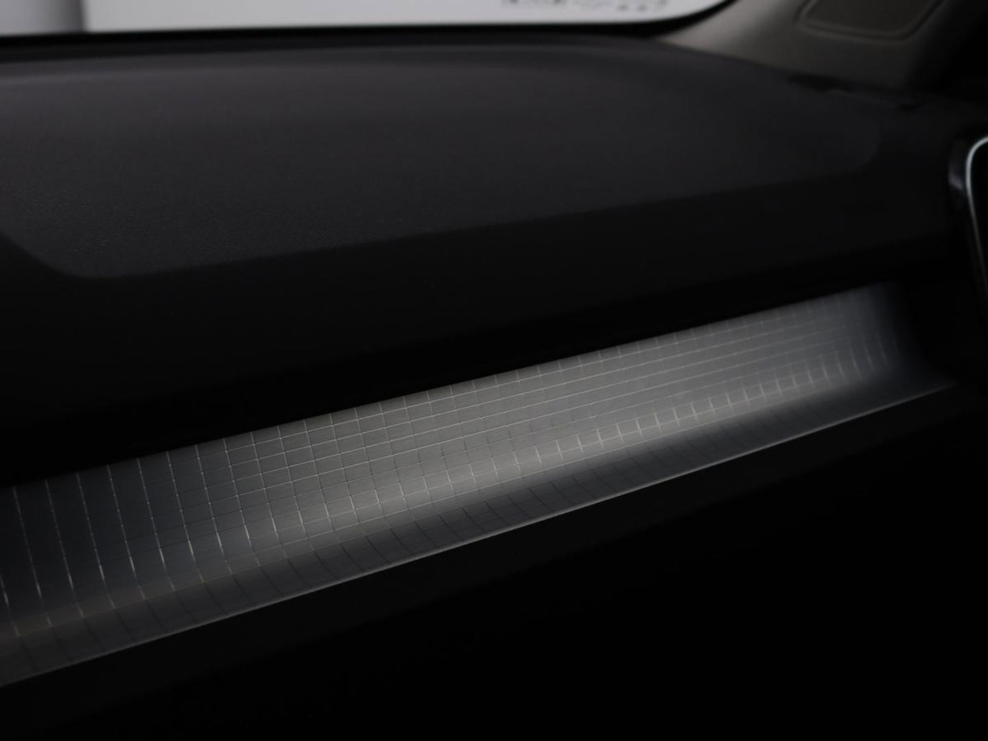 Volvo XC40 1.5 T3 Momentum | Stoelverwarming | Trekhaak | Carplay | Harman/Kardon | Camera | Navigatie | Half leder | Full LED