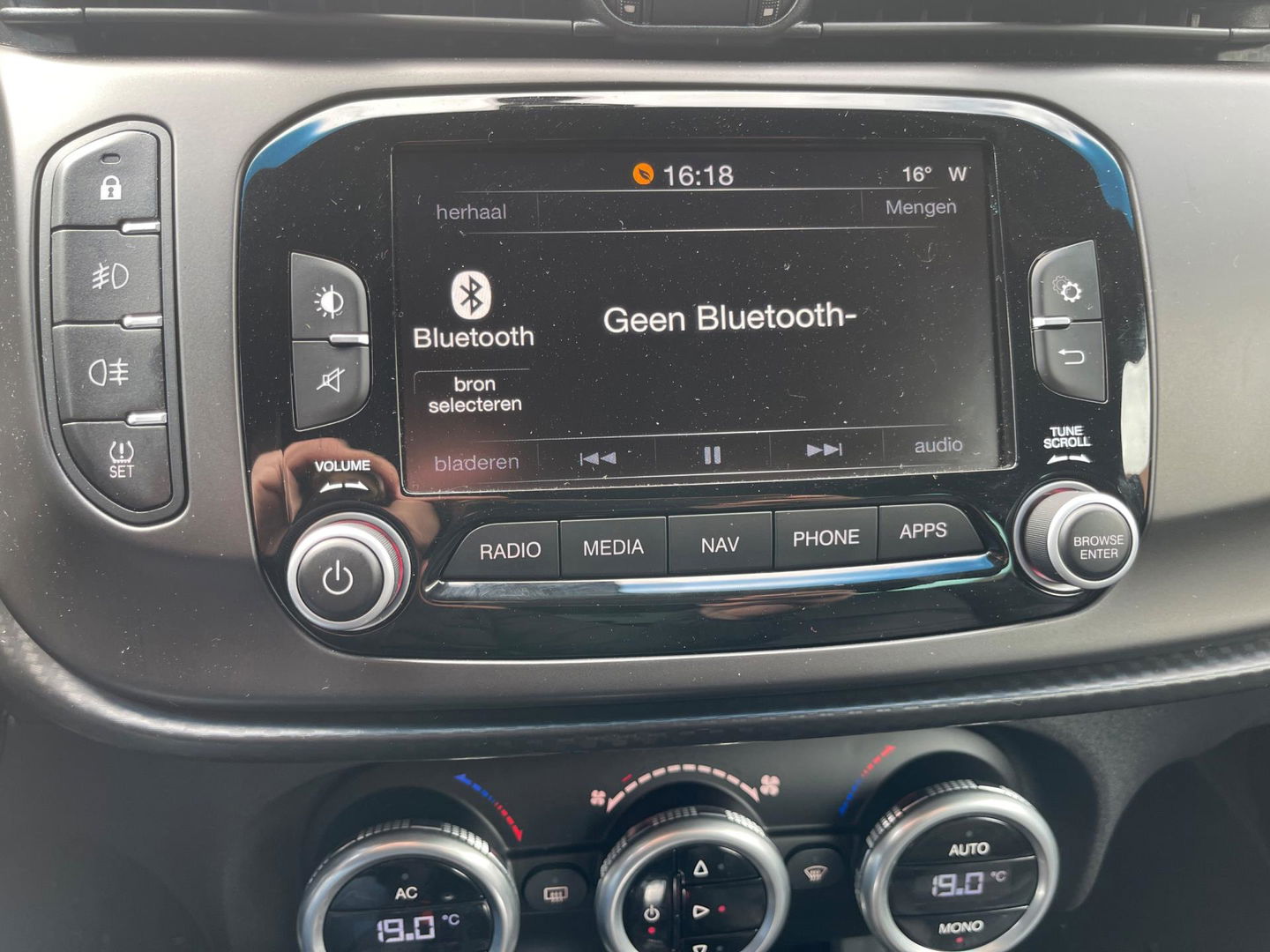 Alfa Romeo Giulietta 1.4 Turbo 170PK MultiAir Super Automaat Leer Navi Led-Xenon
