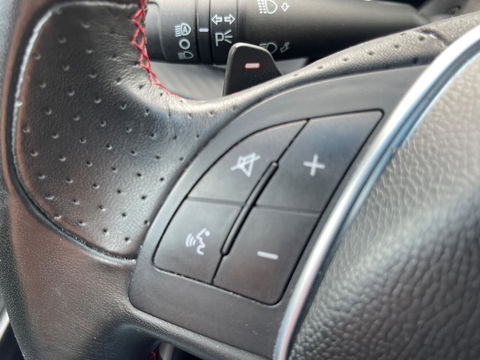 Alfa Romeo Giulietta 1.4 Turbo 170PK MultiAir Super Automaat Leer Navi Led-Xenon