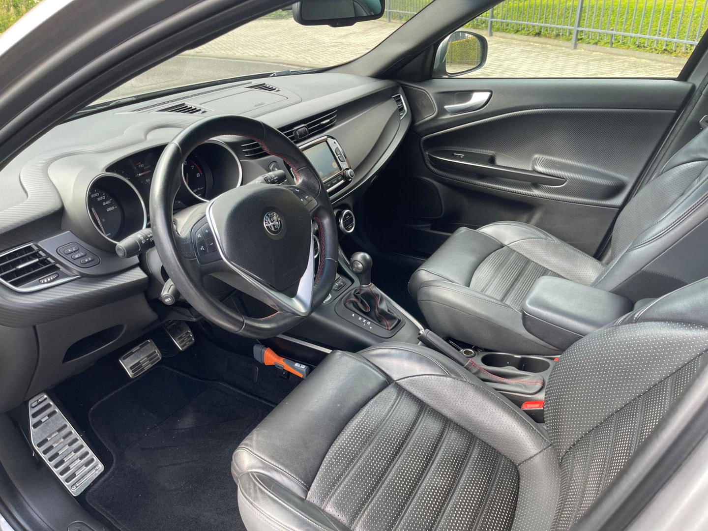 Alfa Romeo Giulietta 1.4 Turbo 170PK MultiAir Super Automaat Leer Navi Led-Xenon