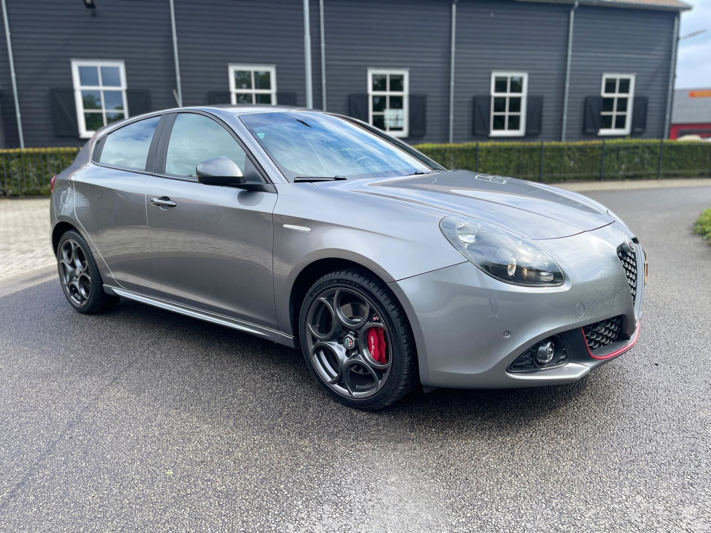 Alfa Romeo Giulietta 1.4 Turbo 170PK MultiAir Super Automaat Leer Navi Led-Xenon