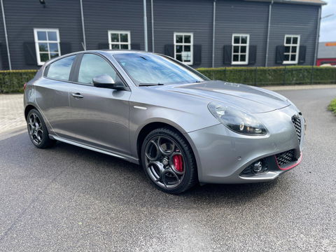 Alfa Romeo Giulietta 1.4 Turbo 170PK MultiAir Super Automaat Leer Navi Led-Xenon