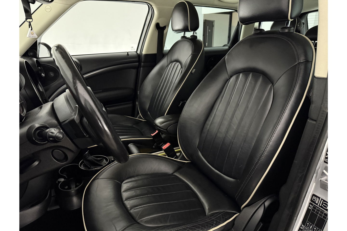 MINI Cooper Countryman 1.6 Cooper S ALL4 Chili 184PK Airco Cruise LED harman/kardon Leder 18"LMV Parkeersensoren