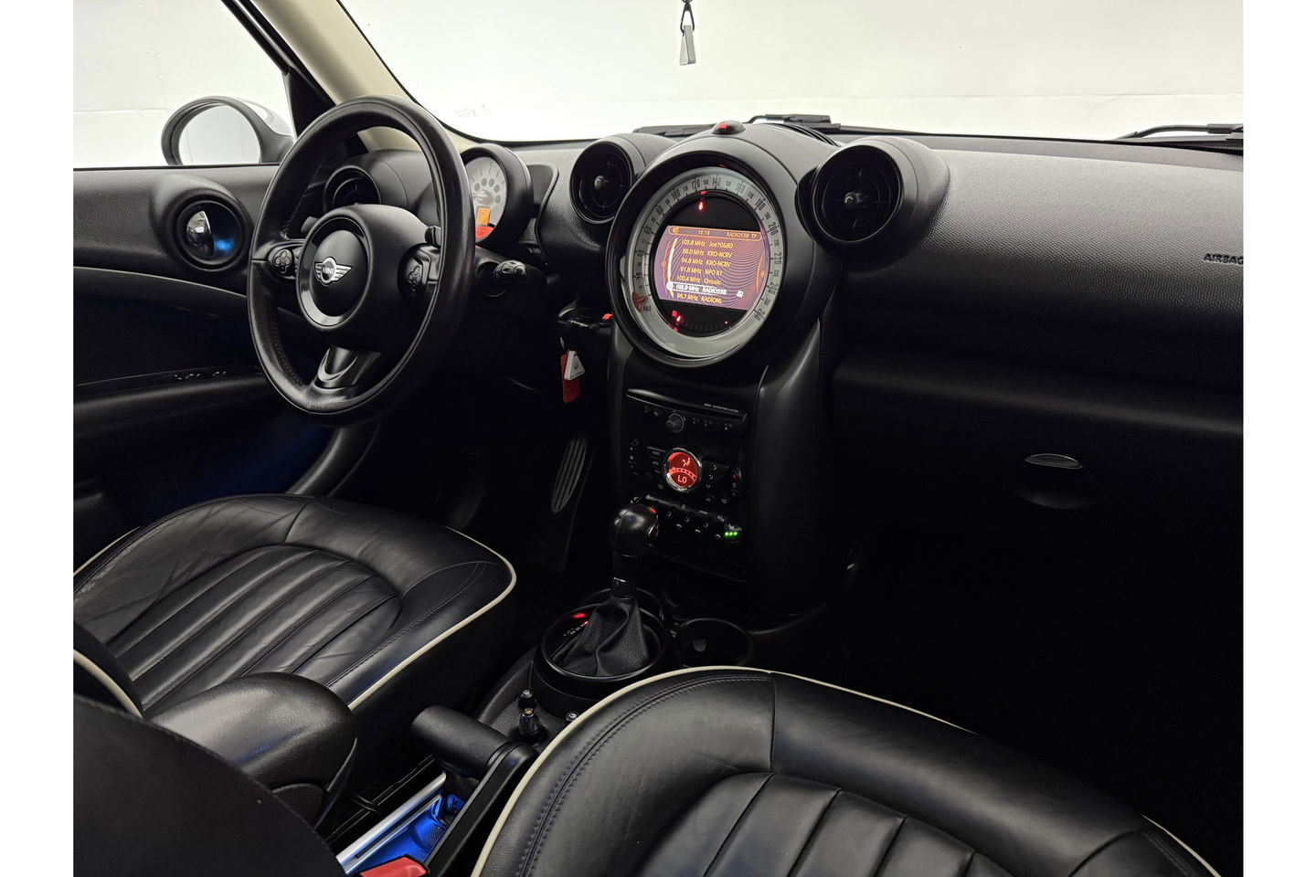 MINI Cooper Countryman 1.6 Cooper S ALL4 Chili 184PK Airco Cruise LED harman/kardon Leder 18"LMV Parkeersensoren