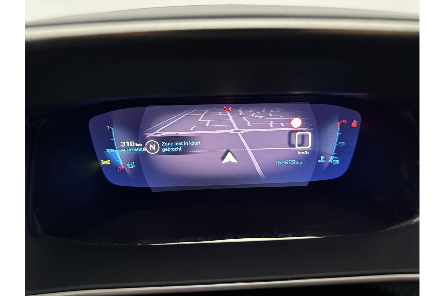 Peugeot 2008 1.2 PureTech 360 Camera LED Virtual Trekhaak Parelmoer Carplay Clima Cruise Navi 18"LMV PDC
