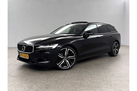 Volvo V60 2.0 T6 Recharge AWD R-Design 350PK Pano Trekhaak Camera Carplay LED Memory Navi Virtual Clima Cruise 20"LMV Leder PDC