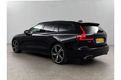 Volvo V60 2.0 T6 Recharge AWD R-Design 350PK Pano Trekhaak Camera Carplay LED Memory Navi Virtual Clima Cruise 20"LMV Leder PDC