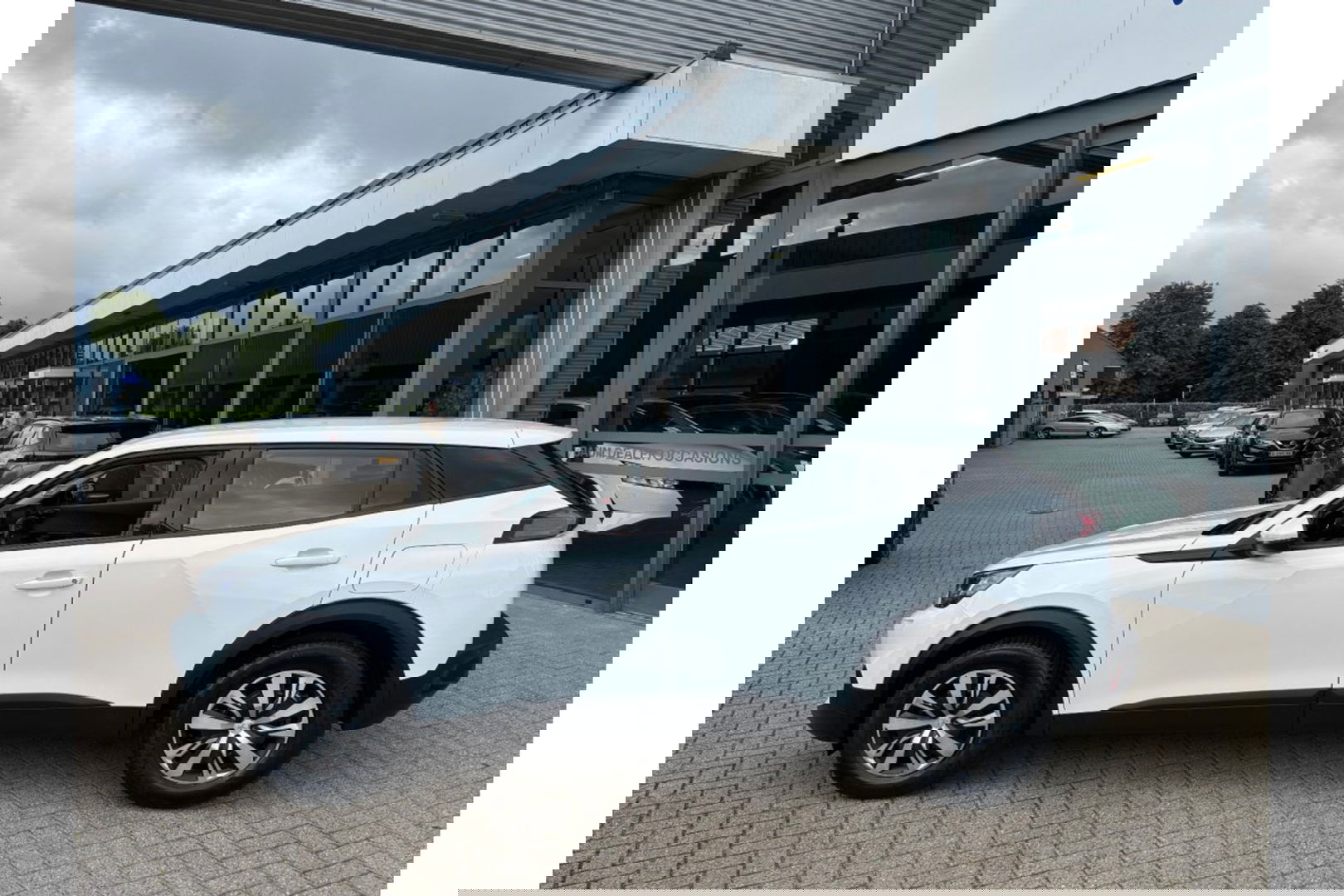 Peugeot 2008 1.2 PT ACTIVE PACK AIRCO CRUISECONTROL NAVI PDC.