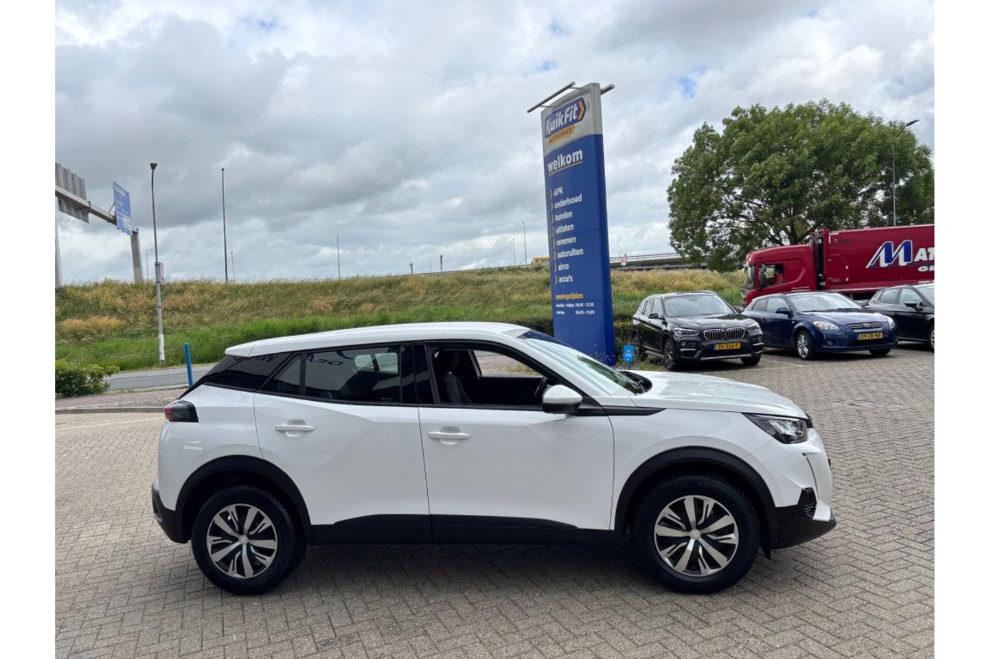 Peugeot 2008 1.2 PT ACTIVE PACK AIRCO CRUISECONTROL NAVI PDC.