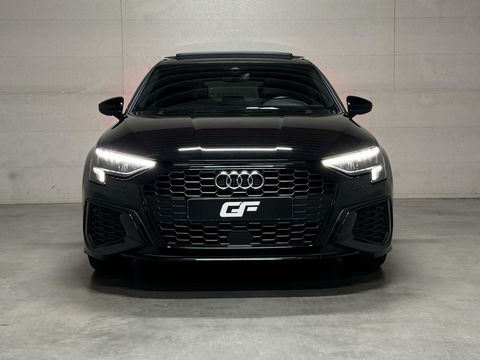 Audi A3 Sportback 40 TFSI e Black Edition S-line Pano Sfeer