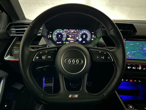 Audi A3 Sportback 40 TFSI e Black Edition S-line Pano Sfeer