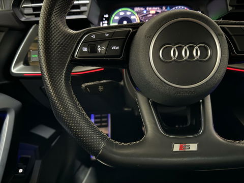 Audi A3 Sportback 40 TFSI e Black Edition S-line Pano Sfeer