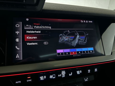 Audi A3 Sportback 40 TFSI e Black Edition S-line Pano Sfeer
