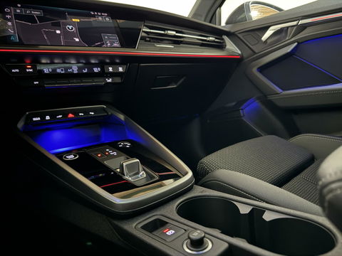Audi A3 Sportback 40 TFSI e Black Edition S-line Pano Sfeer